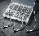 Multi-Size Boxed Silver Barbed Hook Set – Versatile for Freshwater Wild Fishing - Image 2